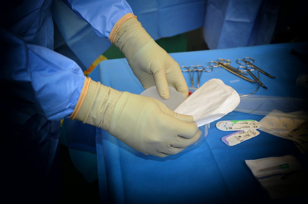 Breast Implants – Choosing The Right Surgeon